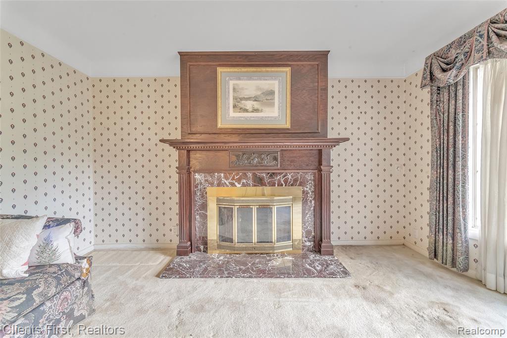 33801 Argonne Road Farmington Hills, MI 48335 - Photo 6 of 32