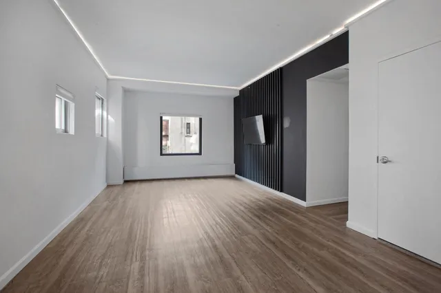 $6,100 | 311 West 46th Street, Unit 4B | Hell's Kitchen