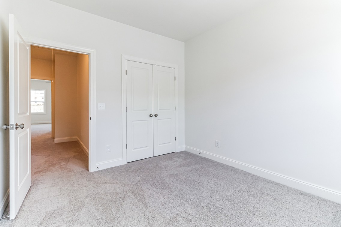 720 Fordham Drive Brentwood, TN 37027 - Photo 20 of 32 an empty room with closet area