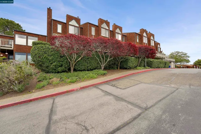 $859,000 | 155 Headlands Court, Sausalito, CA 94965