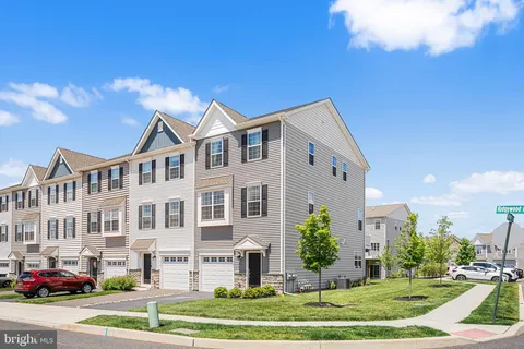 $535,000 | 421 Ridgewood Drive, Royersford, PA 19468