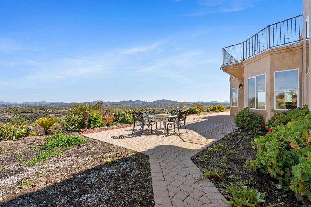 4261 Entrada Al Sol Bonsall, CA 92003 - Photo 43 of 49 a view of a terrace with sitting area
