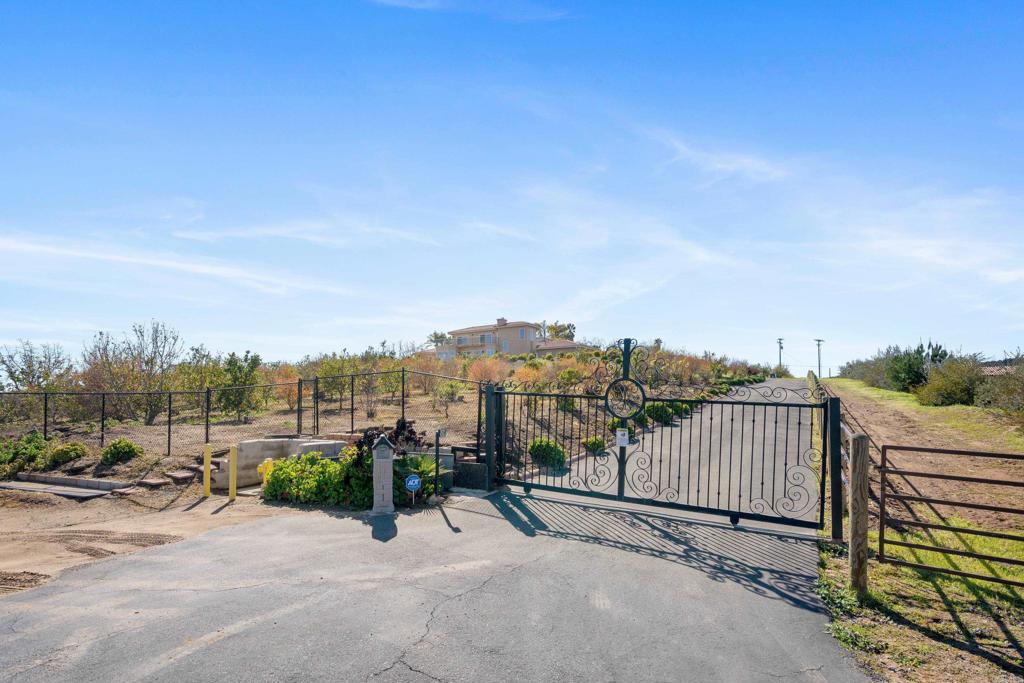 4261 Entrada Al Sol Bonsall, CA 92003 - Photo 49 of 49 a view of a terrace with city view