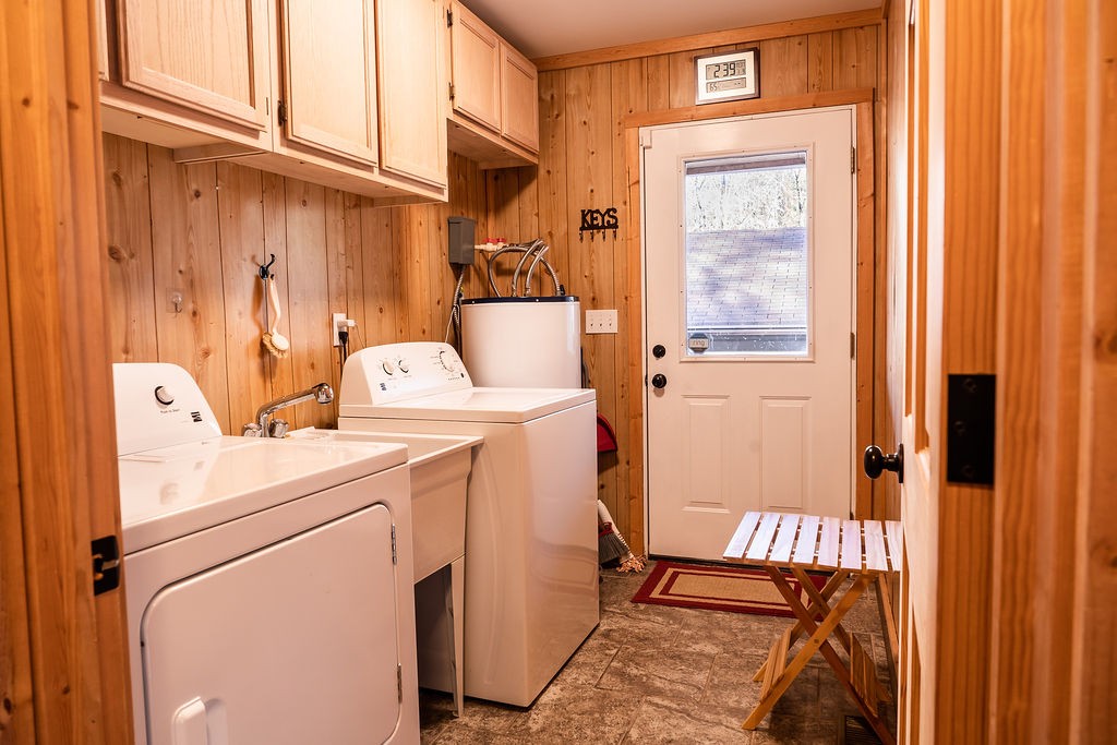 50 Hot Rock Hollow Road Fayetteville, TN 37334 - Photo 15 of 31 a utility room with dryer and washer