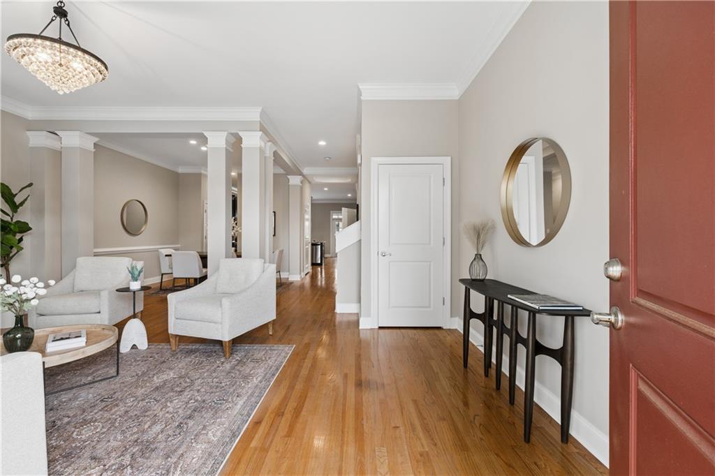 2723 Davis Oaks Way Decatur, GA 30033 - Photo 4 of 67