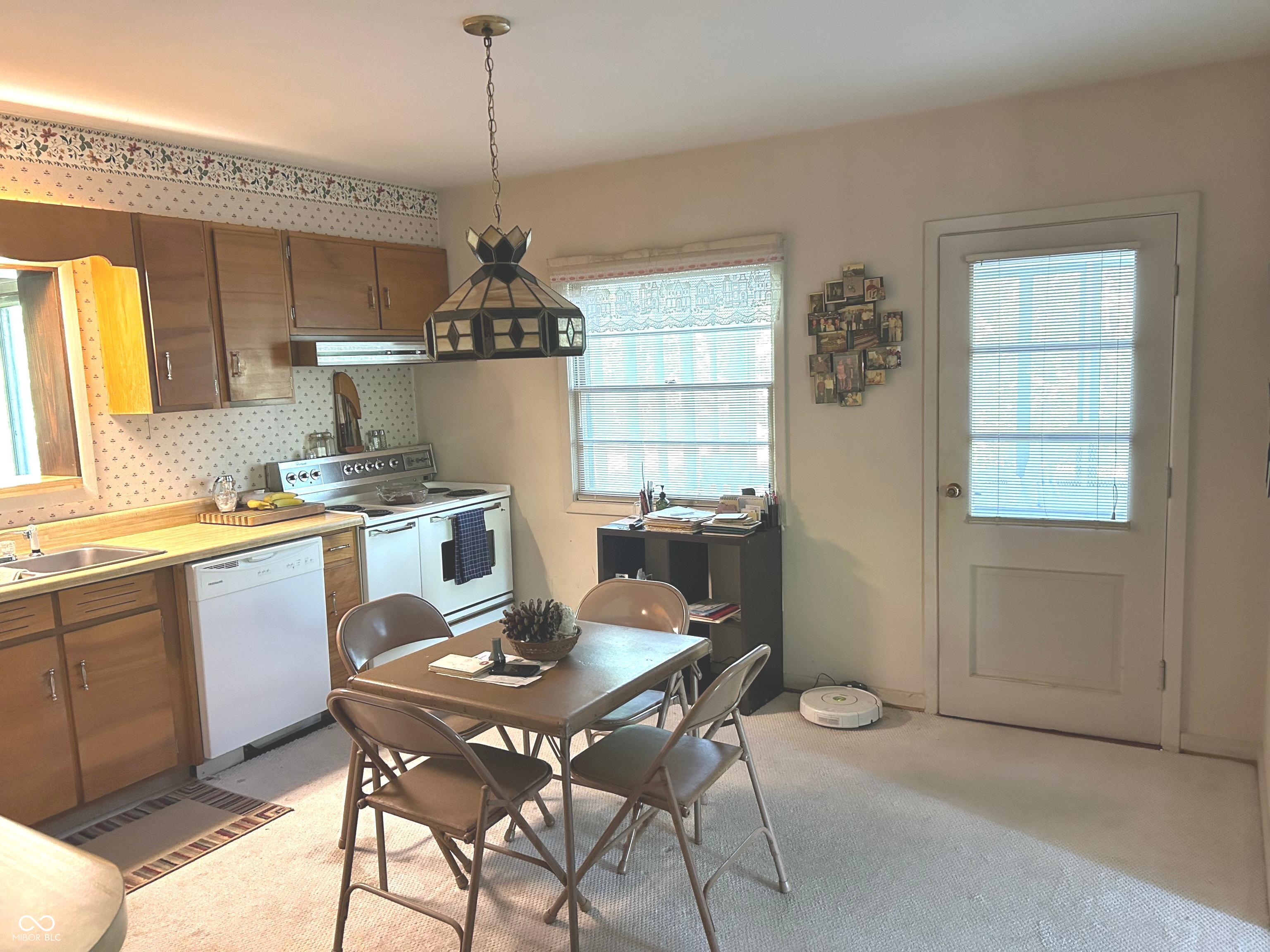 6303 Clydes Road Indianapolis, IN 46268 - Photo 18 of 66 Gallery Image 18