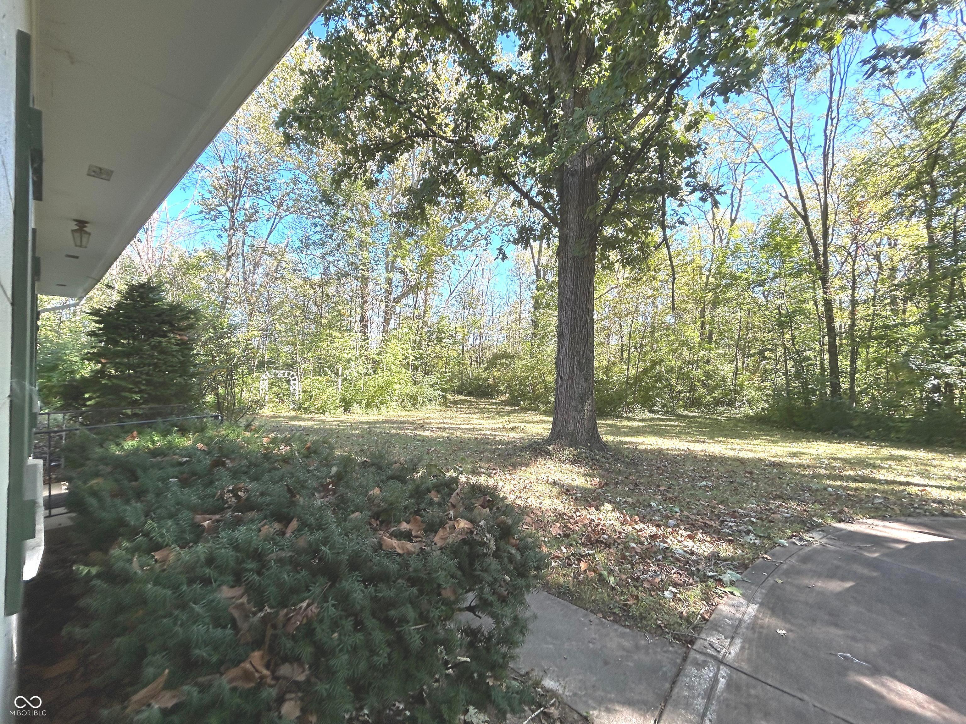6303 Clydes Road Indianapolis, IN 46268 - Photo 3 of 66 Gallery Image 3