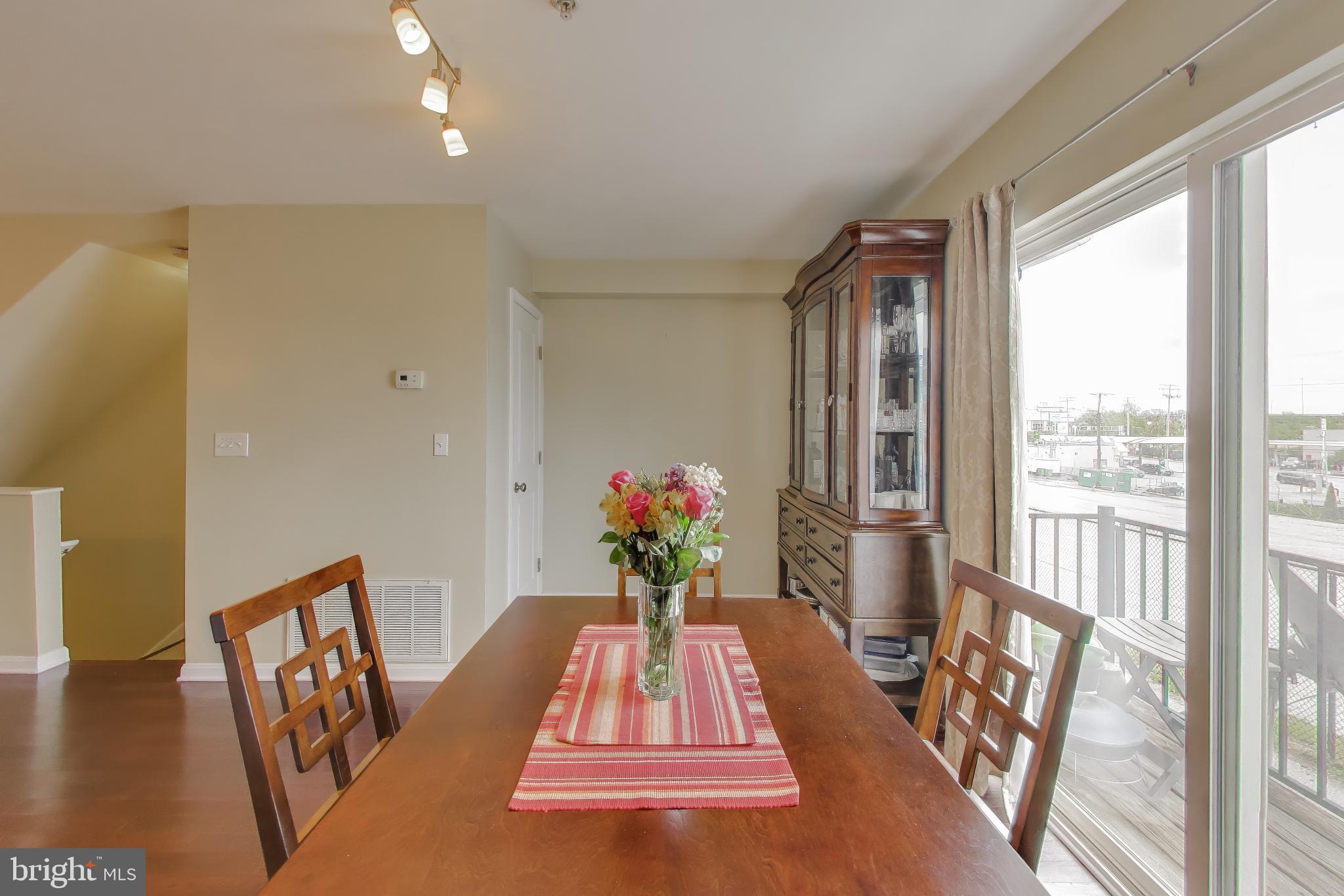 4613 Dillon Street Baltimore, MD 21224 - Photo 12 of 41 Dining room