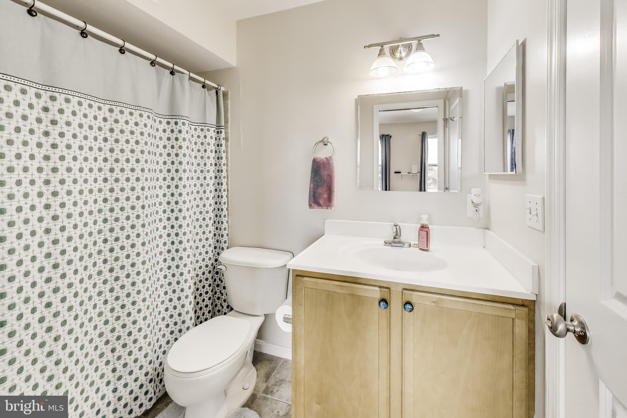 4613 Dillon Street Baltimore, MD 21224 - Photo 24 of 41 Second full bathroom.