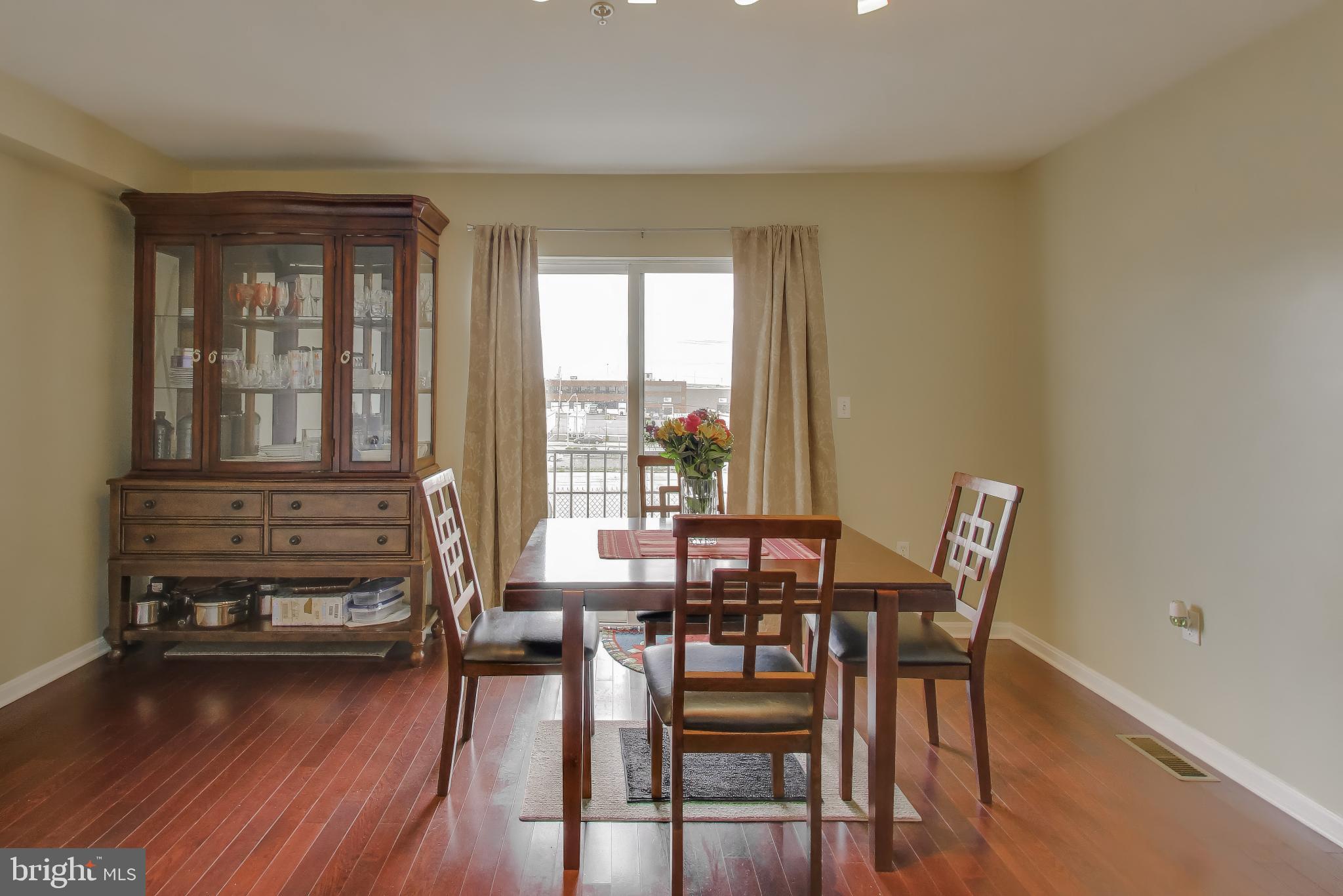4613 Dillon Street Baltimore, MD 21224 - Photo 10 of 41 Dining room