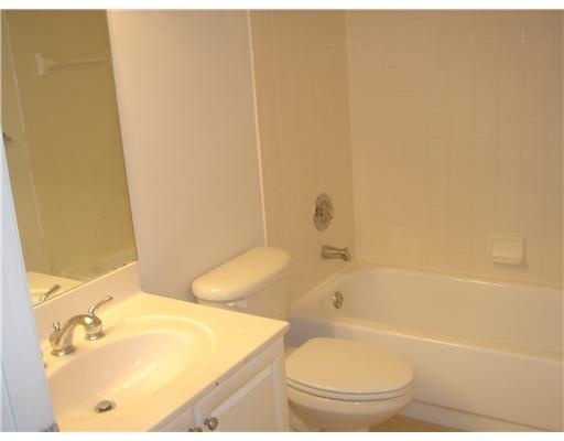 6331 La Costa Drive, Unit D Boca Raton, FL 33433 - Photo 5 of 8 Additional Photo