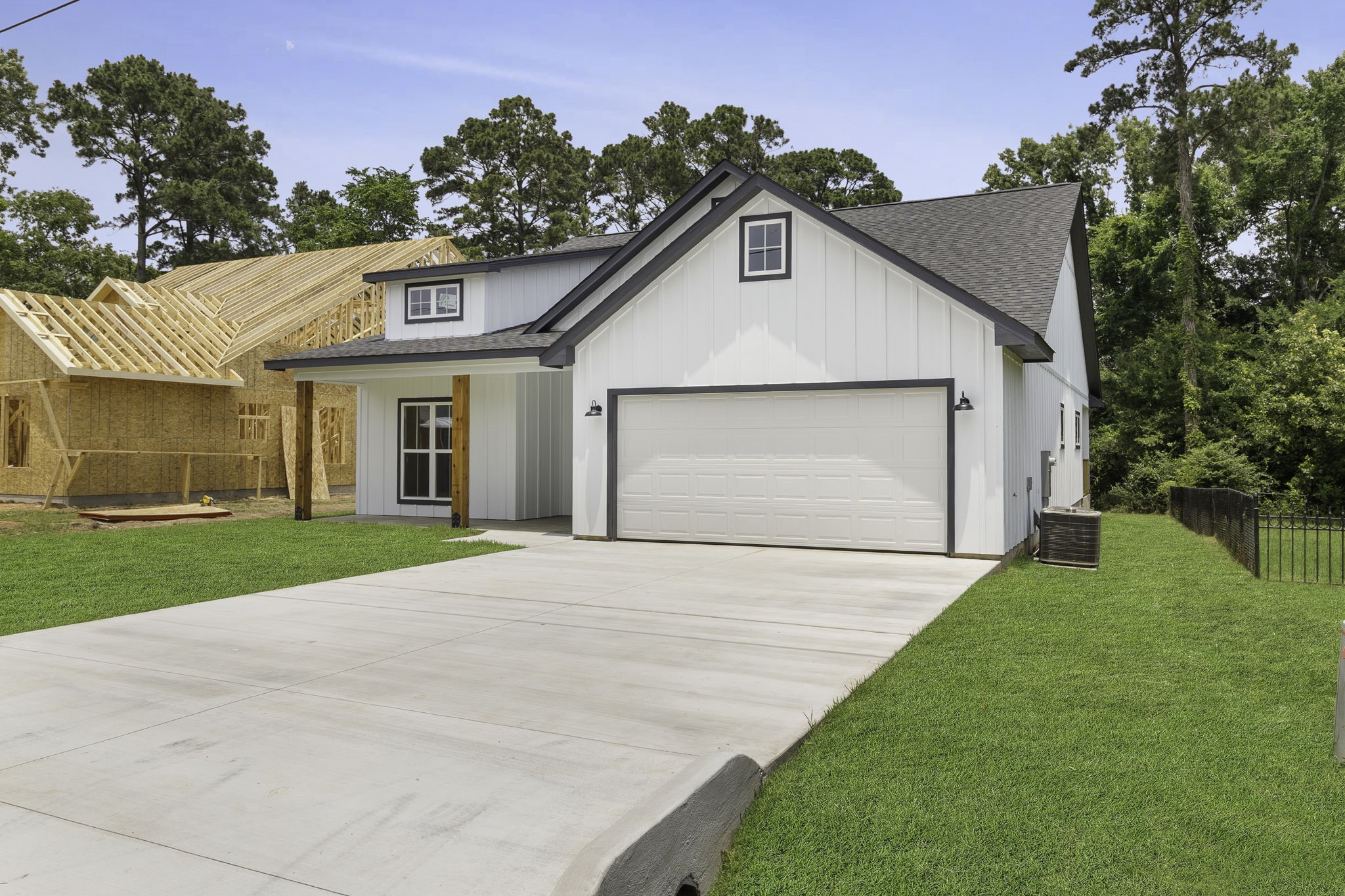 611 Bridgeview Drive Onalaska, TX 77360 - Photo 4 of 33
