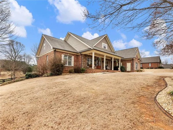 $909,900 | 8629 Drake Drive, Lula, GA 30554