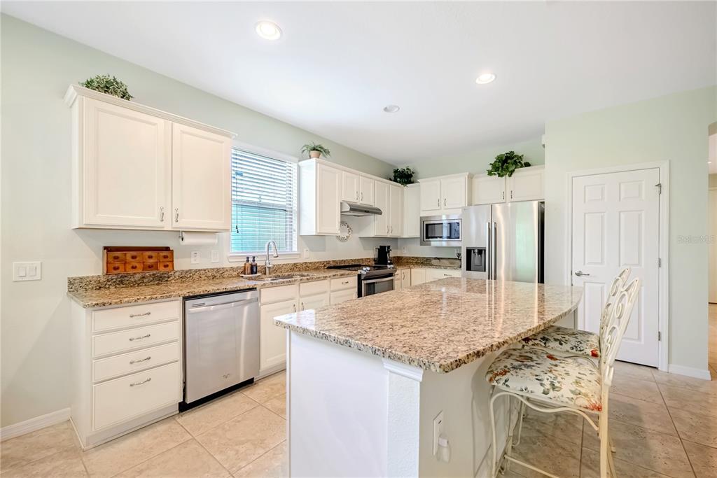 9145 Southwest 70th Loop Ocala, FL 34481 - Photo 12 of 45
