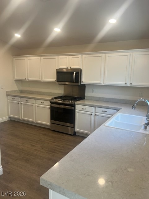 3254 Dragoon Springs Street Las Vegas, NV 89135 - Photo 4 of 20