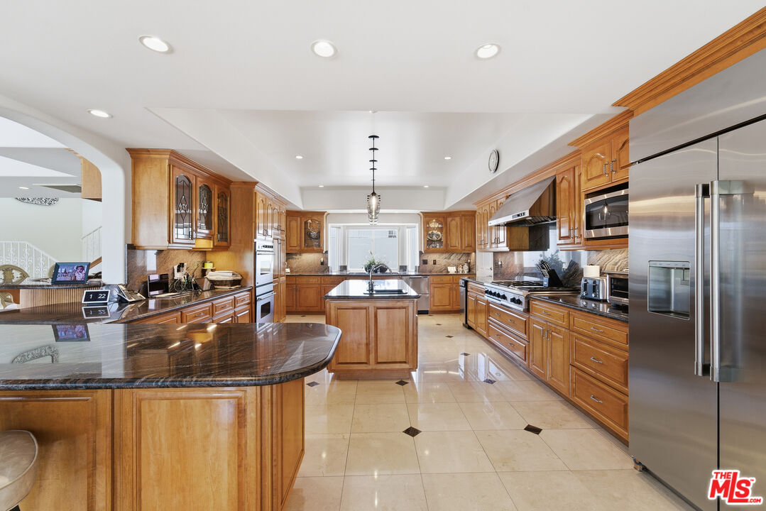 12570 Bull Canyon Road Granada Hills, CA 91344 - Photo 7 of 24