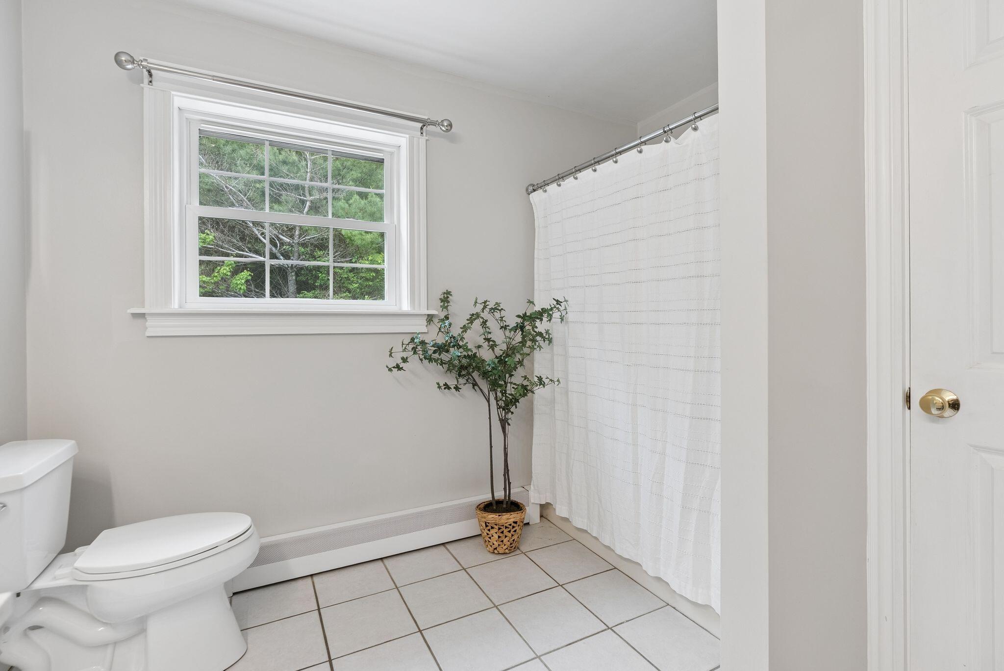 143 Falmouth Road Falmouth, ME 04105 - Photo 22 of 62 45_DSC06129