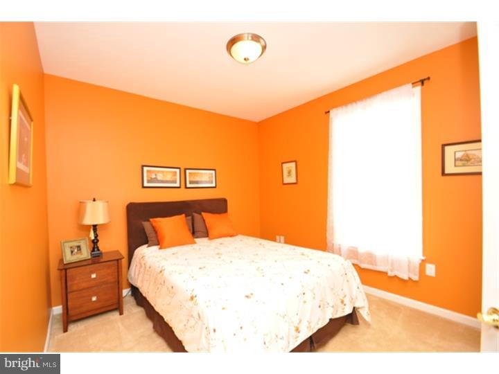 5407 Congress Way Bethlehem, PA 18017 - Photo 8 of 24 Gallery Image 8