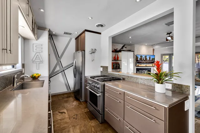 $929,000 | 777 North Calle Rolph, Palm Springs, CA 92262