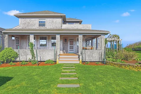 $12,500,000 | 59 Baxter Road, Nantucket, MA 02554