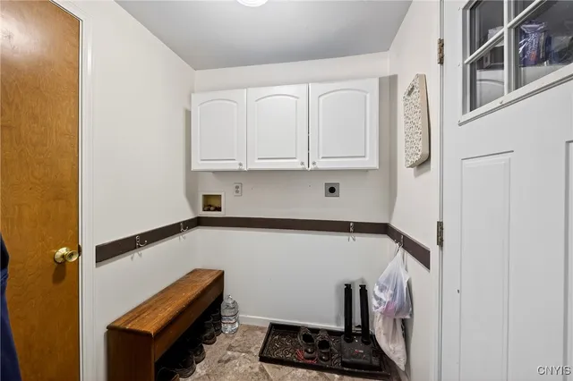 $365,000 | 109 Calypso Circle, Salina, NY 13088