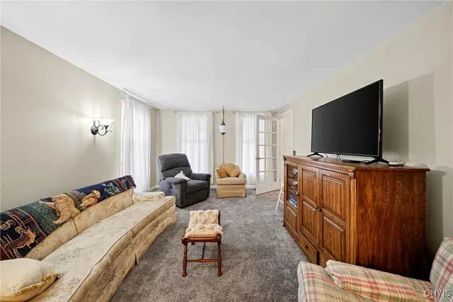 $365,000 | 109 Calypso Circle, Salina, NY 13088