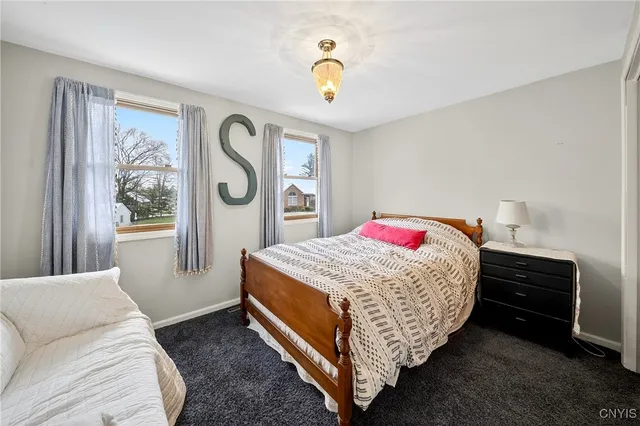 $365,000 | 109 Calypso Circle, Salina, NY 13088