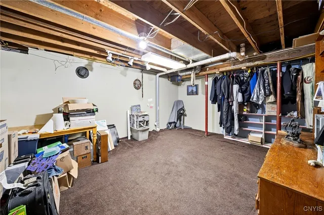 $365,000 | 109 Calypso Circle, Salina, NY 13088