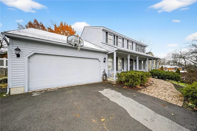 $365,000 | 109 Calypso Circle, Salina, NY 13088