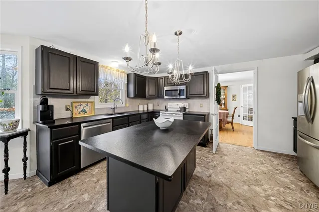 $365,000 | 109 Calypso Circle, Salina, NY 13088