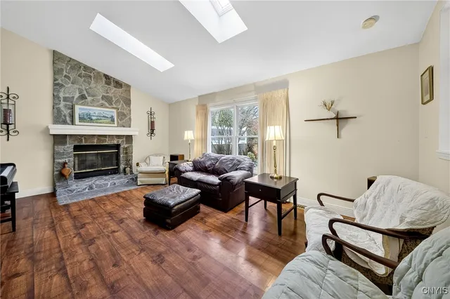 $365,000 | 109 Calypso Circle, Salina, NY 13088