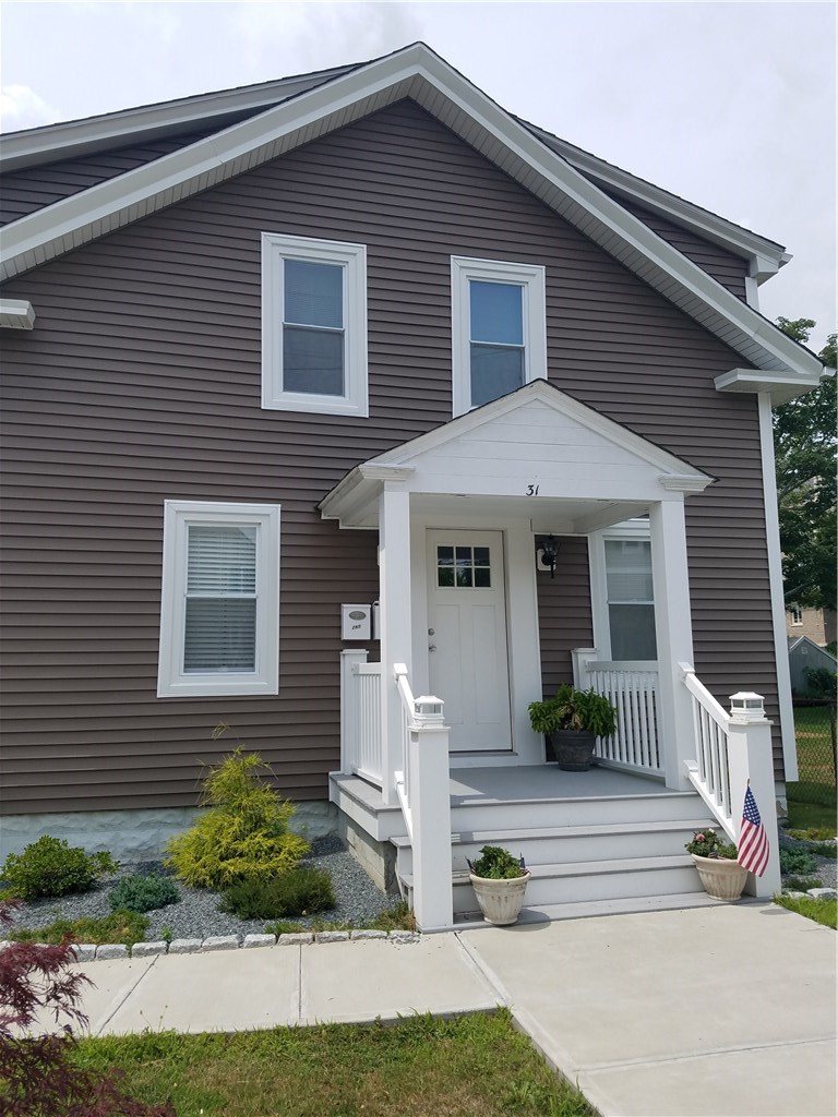 31 First School Street, Unit 2 Bristol, RI 02809 - Photo 2 of 20 Exterior Front