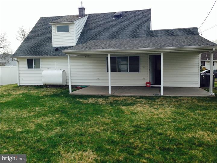 86 Cardinal Road Levittown, PA 19057 - Photo 22 of 22 Back Yard