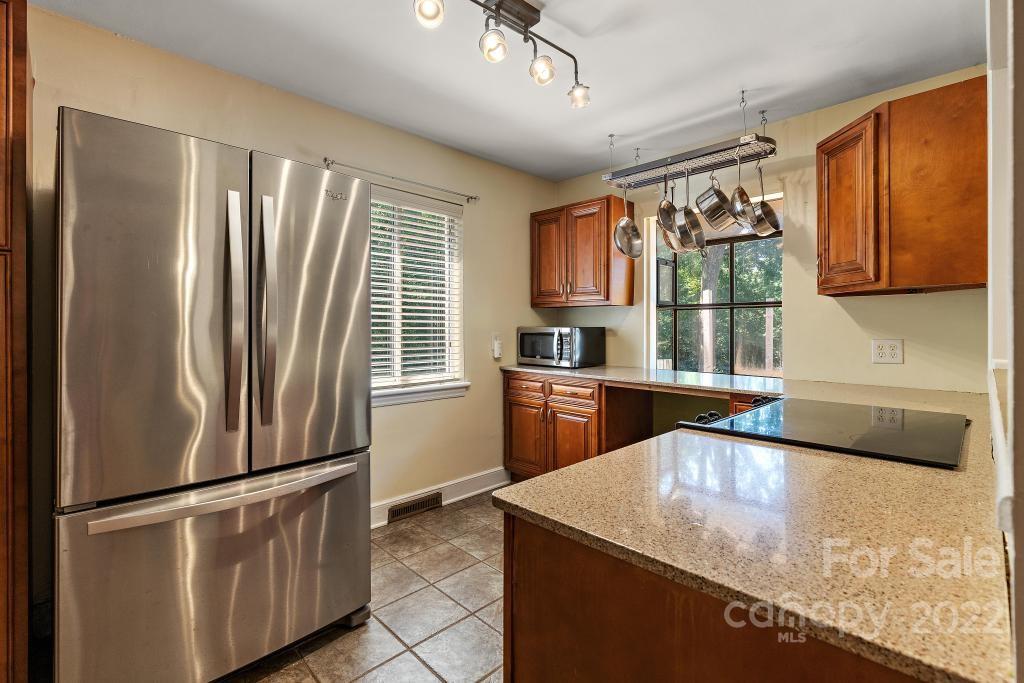 601 Silverleaf Road Charlotte, NC 28217 - Photo 11 of 29 Gallery Image 11