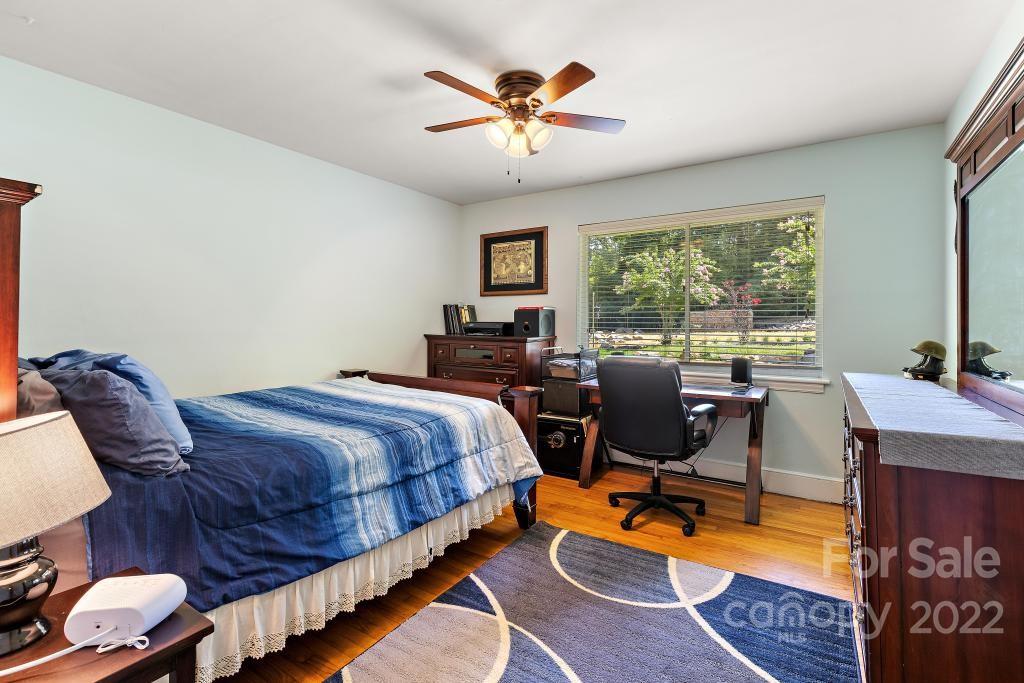 601 Silverleaf Road Charlotte, NC 28217 - Photo 16 of 29 Gallery Image 16