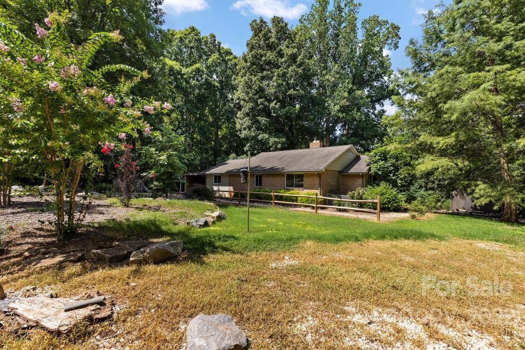 601 Silverleaf Road Charlotte, NC 28217 - Photo 2 of 29 Gallery Image 2