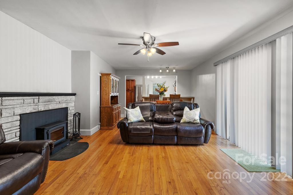 601 Silverleaf Road Charlotte, NC 28217 - Photo 6 of 29 Gallery Image 6