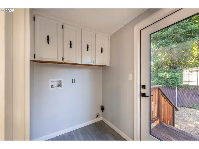 $585,000 | 68964 Wildwood Road, North Bend, OR 97459