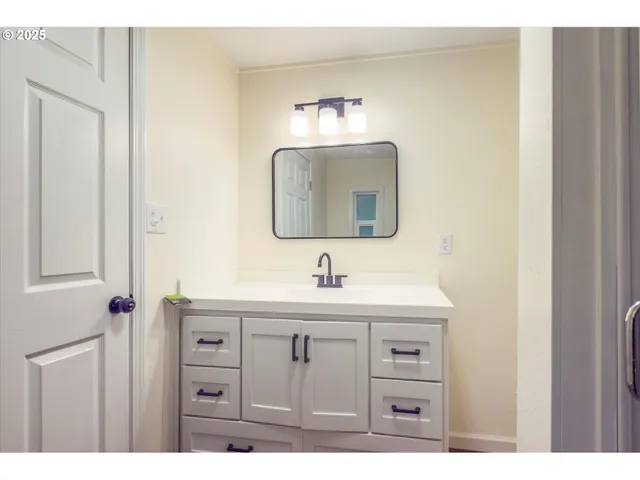 $585,000 | 68964 Wildwood Road, North Bend, OR 97459