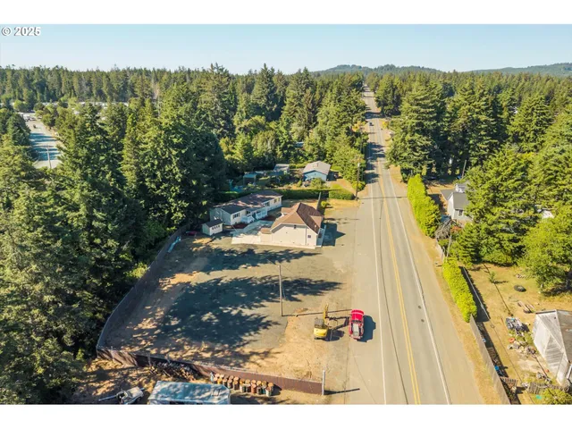 $585,000 | 68964 Wildwood Road, North Bend, OR 97459