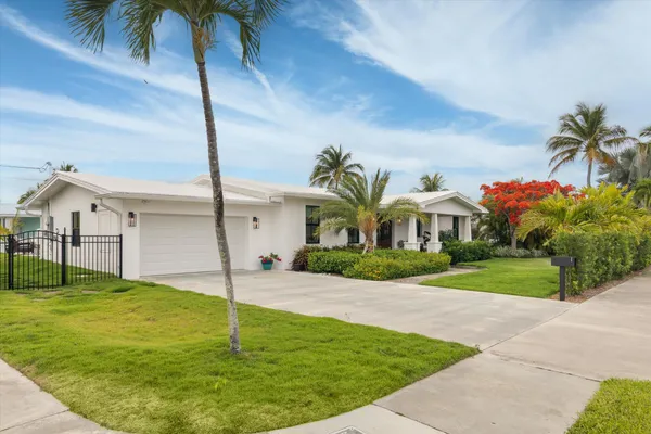 $2,450,000 | 1 Bougainvillea Avenue, Key Haven, FL 33040