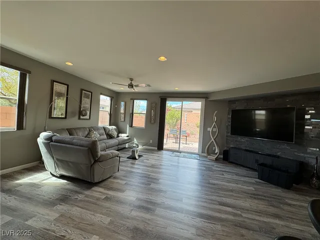 $3,100 | 745 Shiva Street, Las Vegas, NV 89178