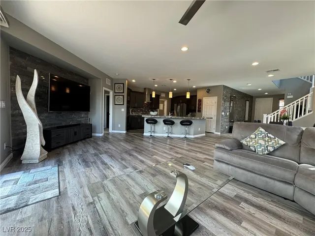 $3,100 | 745 Shiva Street, Las Vegas, NV 89178