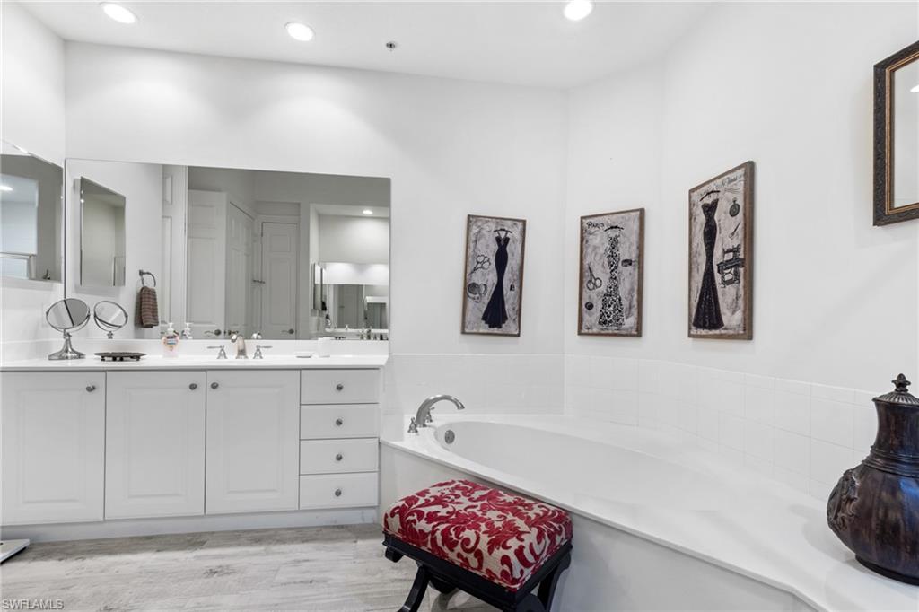 9079 Cascada Way, Unit 102 Naples, FL 34114 - Photo 30 of 49