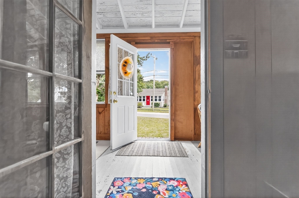 70 Wings Neck Road Bourne, MA 02559 - Photo 4 of 37 Gallery Image 4