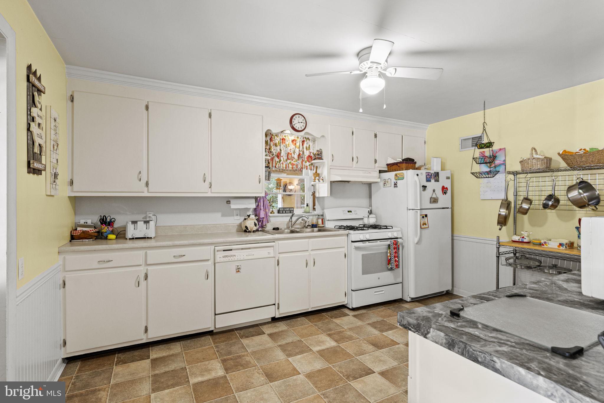 3360 Stone Ridge Road York, PA 17402 - Photo 12 of 43 Gallery Image 12