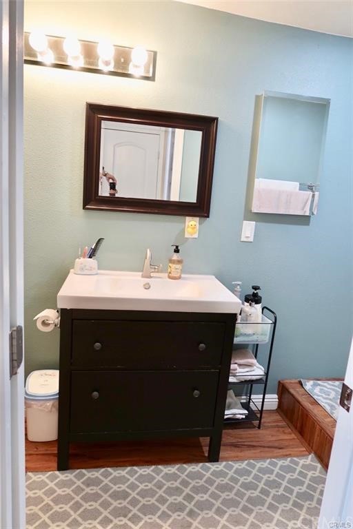 11810 Los Alisos Circle Norwalk, CA 90650 - Photo 26 of 26 Bathroom