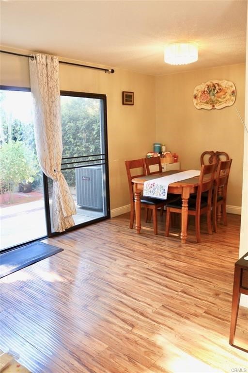 11810 Los Alisos Circle Norwalk, CA 90650 - Photo 9 of 26 Dining area.