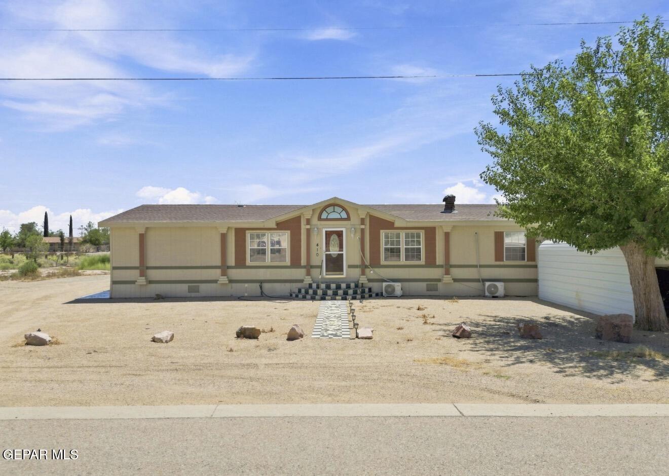 410 Carmen Ginger Road Clint, TX 79836 - Photo 1 of 33 IMG_7867