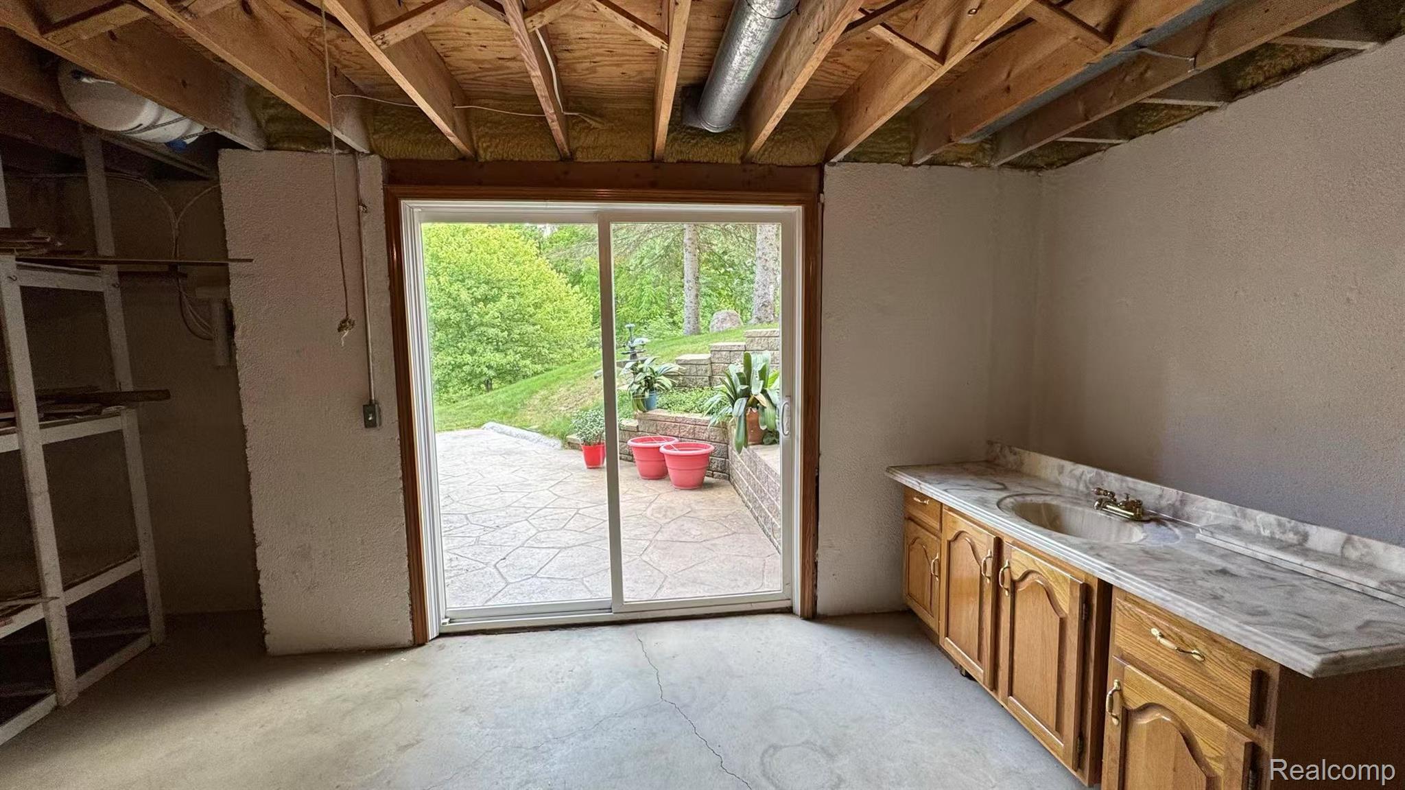 3440 Salem Drive Rochester, MI 48306 - Photo 31 of 33 Image_20260623231846_451_7.jpg